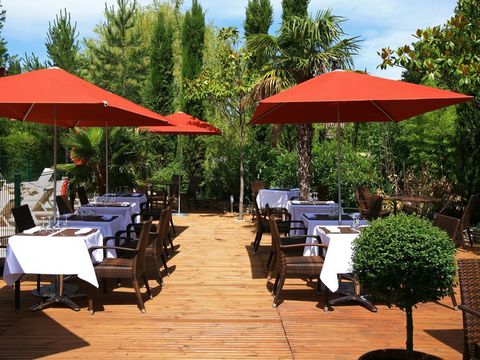 SOWELL - Domaine de la petite Isle - Luberon - Camping Vaucluse