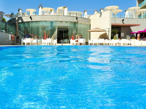 Apolo Suites - Camping Tarragone