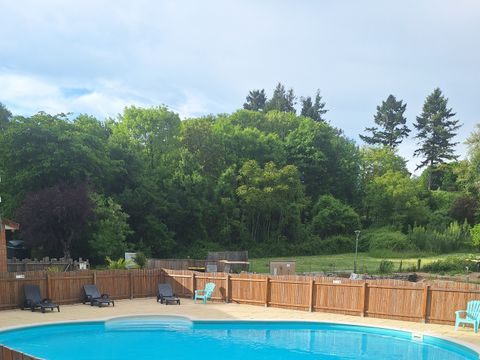 Camping Le Rivage Civraisien - Camping Vienne