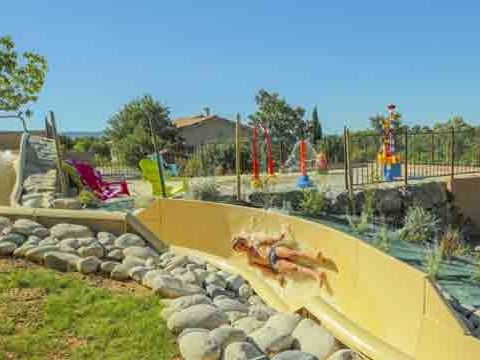 Domaine de Chadeyron - Camping et gîtes - Camping Ardèche