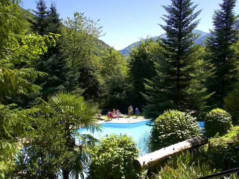 Bedura Park, camping temático de la naturaleza y bungalows - Camping Lleida