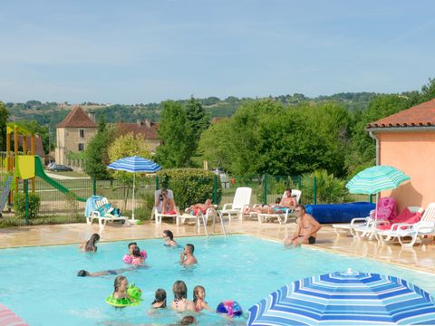 Résidence Goélia Le Hameau de la Vézère - Camping Dordogne