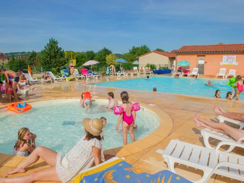 Résidence Goélia Le Hameau de la Vézère - Camping Dordogne