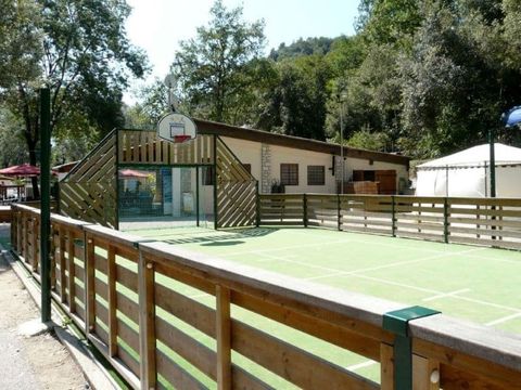 Camping  Au Vallon Rouge - Camping Alpes-Maritimes