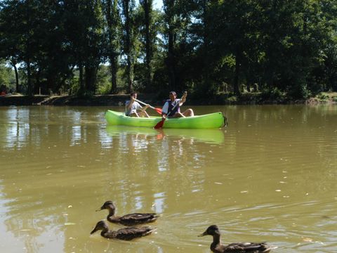 Camping Les Lacs de Courtes - Camping Gers