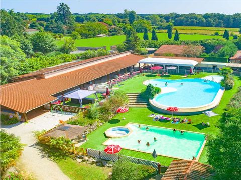 Camping Les Lacs de Courtes - Camping Gers