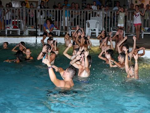 Camping Les Lacs de Courtes - Camping Gers