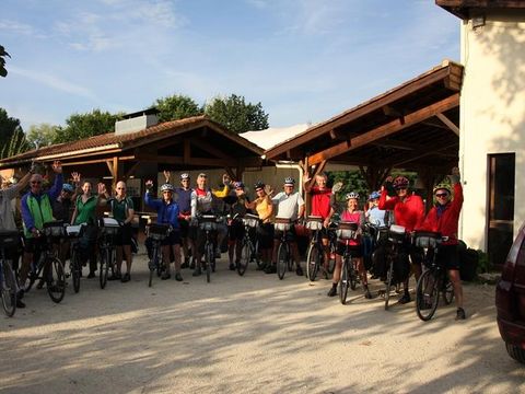 Camping Les Lacs de Courtes - Camping Gers