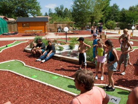 Camping Les Lacs de Courtes - Camping Gers