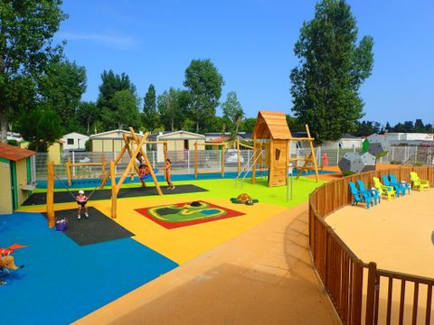 Camping Paradis - Naia Village  - Camping Pyrénées-Orientales