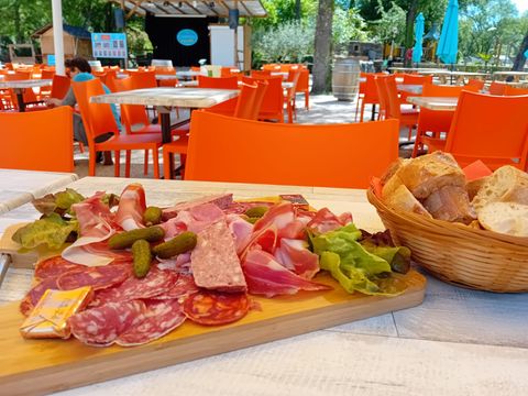 Camping Domaine de Gaujac - Camping Paradis - Camping Gard