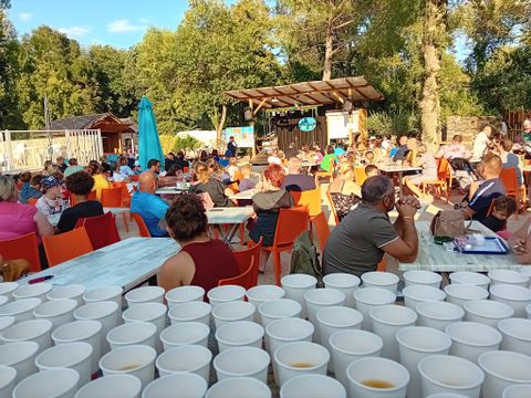 Camping Domaine de Gaujac - Camping Paradis - Camping Gard
