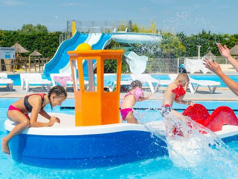 Camping Le Château de Galaure - Camping Drome