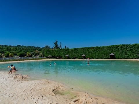 Camping Le Château de Galaure - Camping Drome
