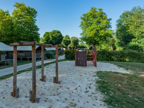 Camping Le Château de Galaure - Camping Drome