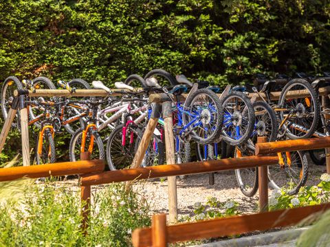 Camping Le Château de Galaure - Camping Drome