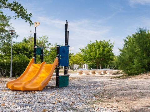 Camping Les Rives du Luberon - Camping Vaucluse