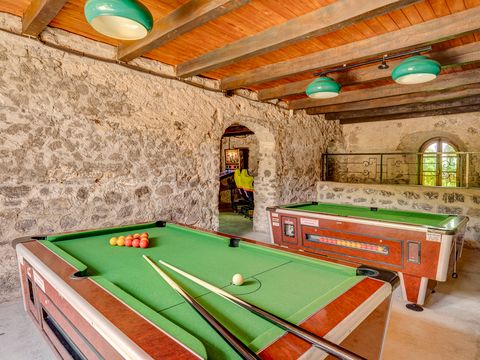 Camping Romanée - la Ferme de la Serraz - Camping Haute-Savoie