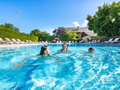 Camping Romanée - la Ferme de la Serraz - Camping Haute-Savoie