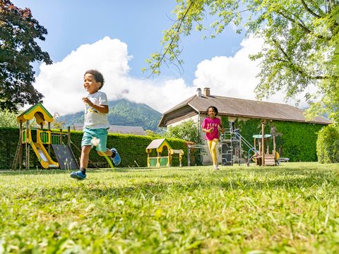 Camping Romanée - la Ferme de la Serraz - Camping Haute-Savoie