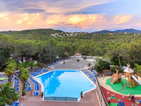 Camping Holiday Green  - Camping Var