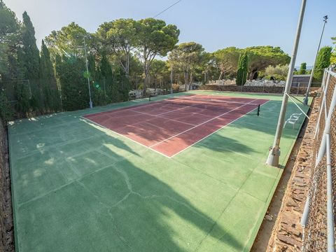 Camping Castell Montgri - Camping Gérone