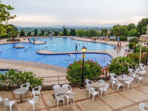 Camping Castell Montgri - Camping Gérone