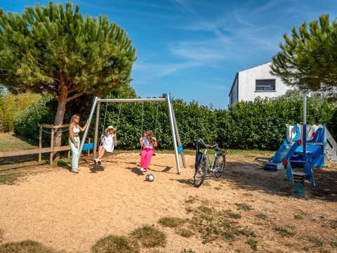 Camping Paradis Au port de l'houmeau - Camping Charente-Maritime