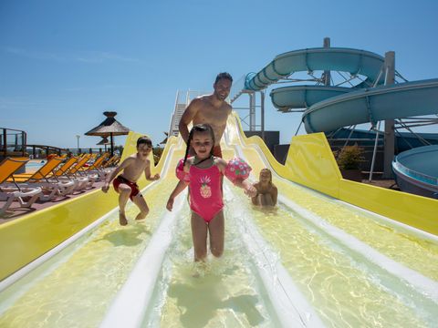 Camping Siblu Le Lac des Rêves - Funpass inclus - Camping Hérault