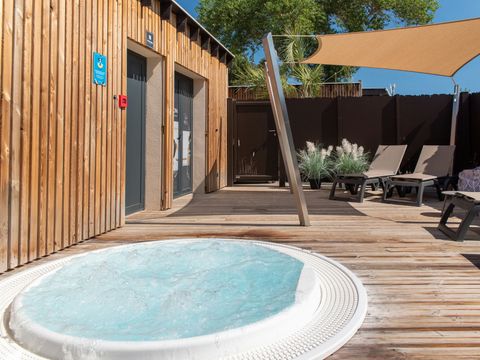 Camping Club Les Tamaris 5* - MS VACANCES - Camping Pyrénées-Orientales