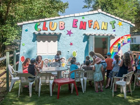 Camping Les Plans - Camping Gard