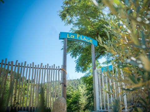 Camping Paradis Family des Issoux d'Ardèche - Camping Ardèche