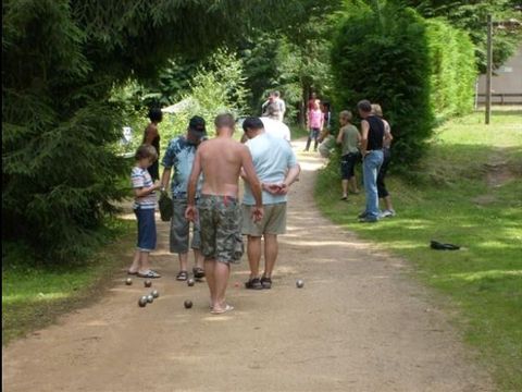 Camping les Chelles - Camping Puy-de-Dôme