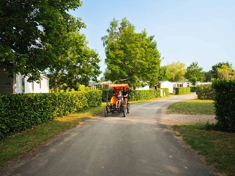 Camping Siblu Domaine de Dugny - Funpass Inclus - Camping Loir-et-Cher