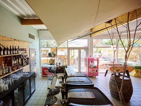 Domaine La Roche D'Ully - Camping Doubs