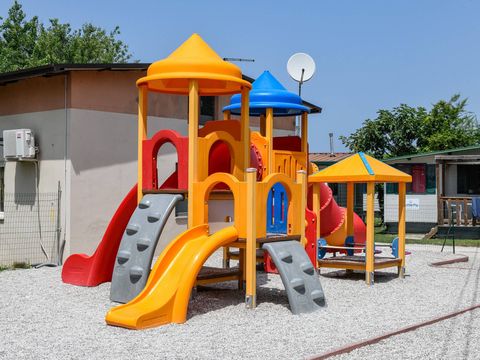 Butterfly Camping Village - Camping Vérone - Image N°2