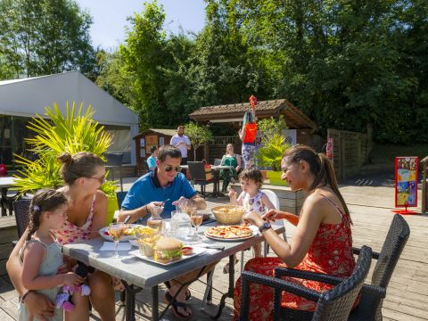 Camping Le Chêne Gris - Camping Seine-et-Marne