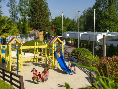 Camping Le Chêne Gris - Camping Seine-et-Marne