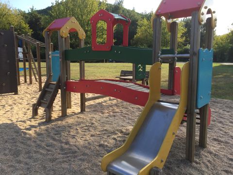 Camping Les Vignes - Camping Lot