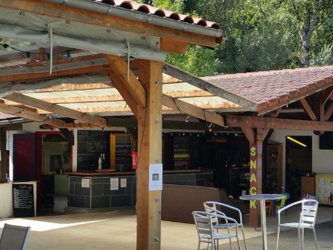 Camping Les Vignes - Camping Lot