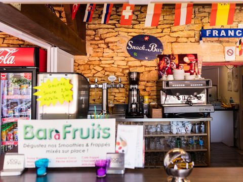 Camping Le Val d'Ussel - Camping Dordogne