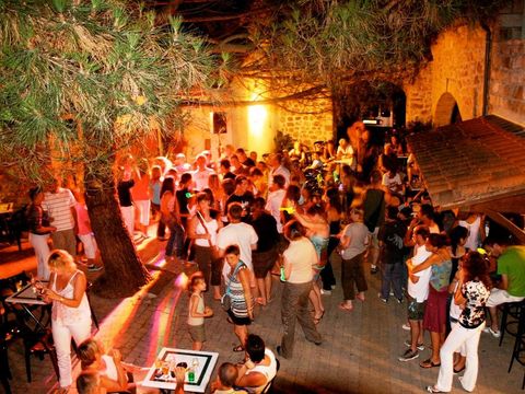 Camping La Plaine - Camping Ardèche