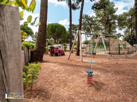 Camping Oléron Saint Tro'Park - Camping Charente-Maritime