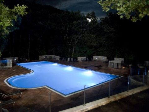 Camping Domaine Des Blachas - Camping Ardèche