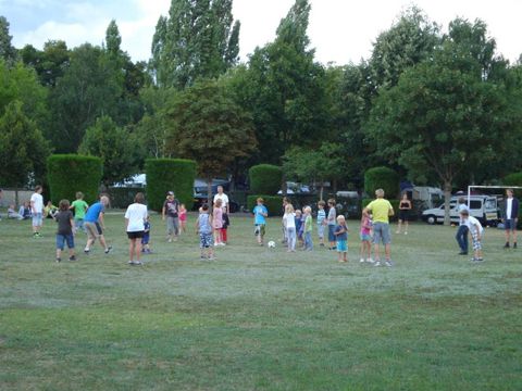 Camping Château de la Rolandière - Camping Indre-et-Loire