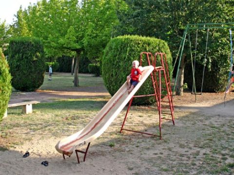 Camping Château de la Rolandière - Camping Indre-et-Loire