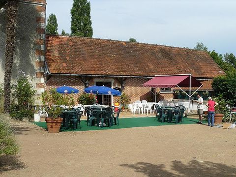 Camping Château de la Rolandière - Camping Indre-et-Loire