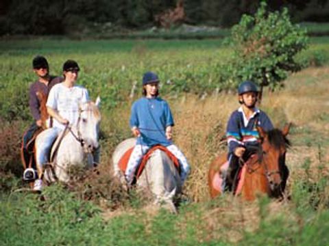 La Rouvière les pins - Camping Ardèche