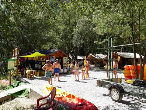 Camping Les Acacias - Camping Drome