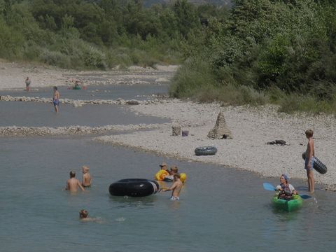 Camping Les Acacias - Camping Drome